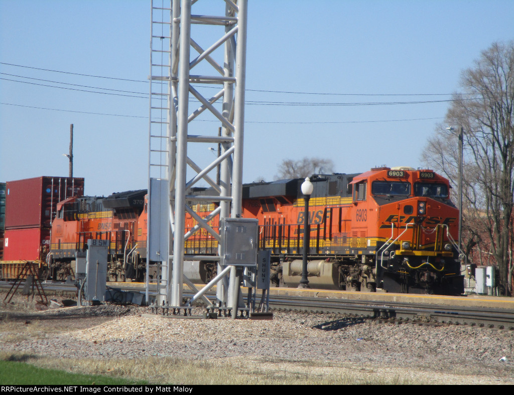 BNSF 6903